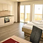 Apart-wolf-arlberg 4*