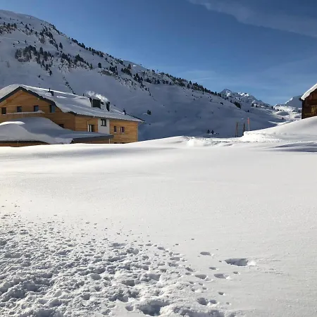 Apart-wolf-arlberg 公寓式酒店