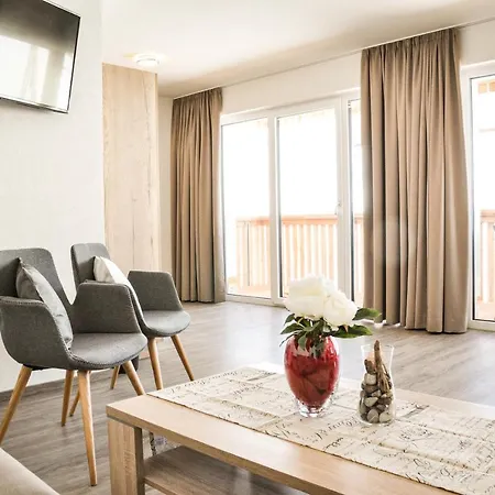 Apart-wolf-arlberg 公寓式酒店 4*